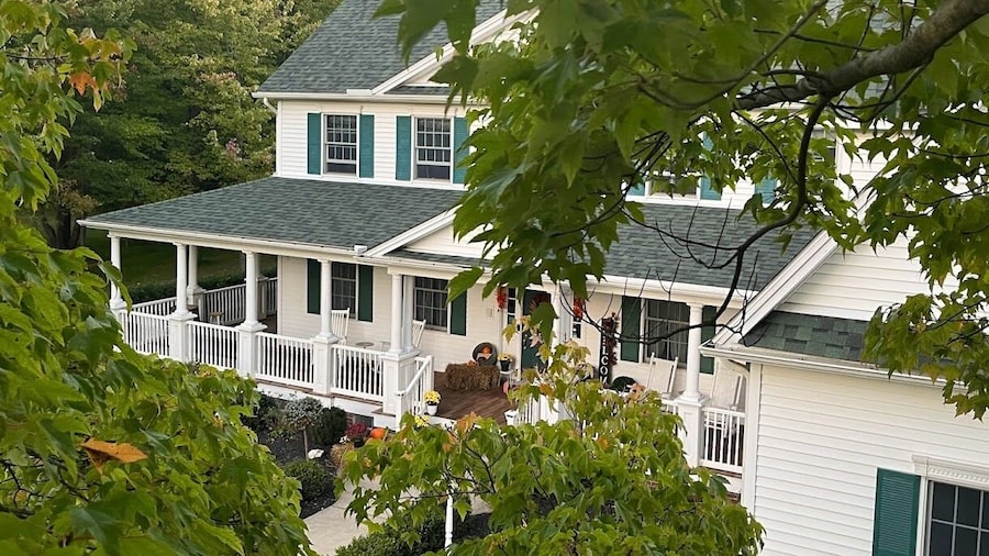 The Inn at Woodsong Acres