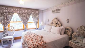Signature Room | Individually furnished, blackout curtains, iron/ironing board, free WiFi