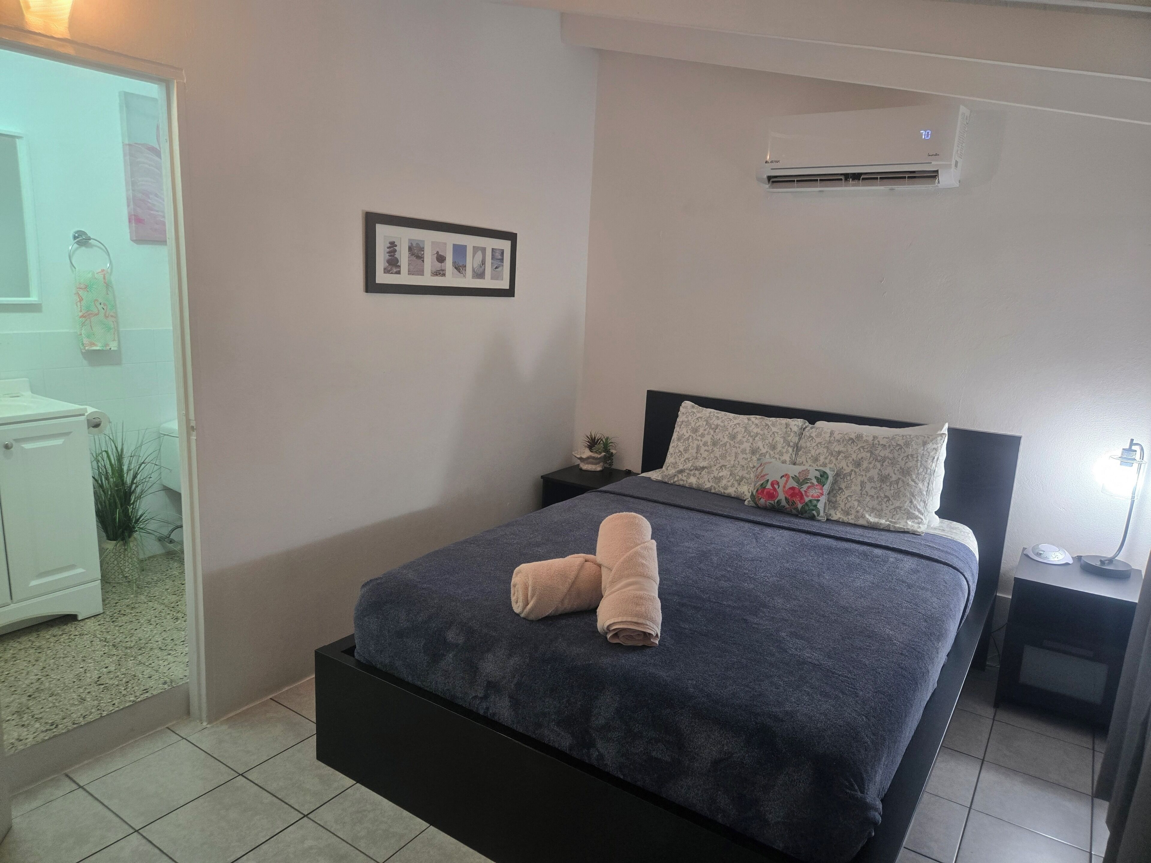 1 habitación y ropa de cama 