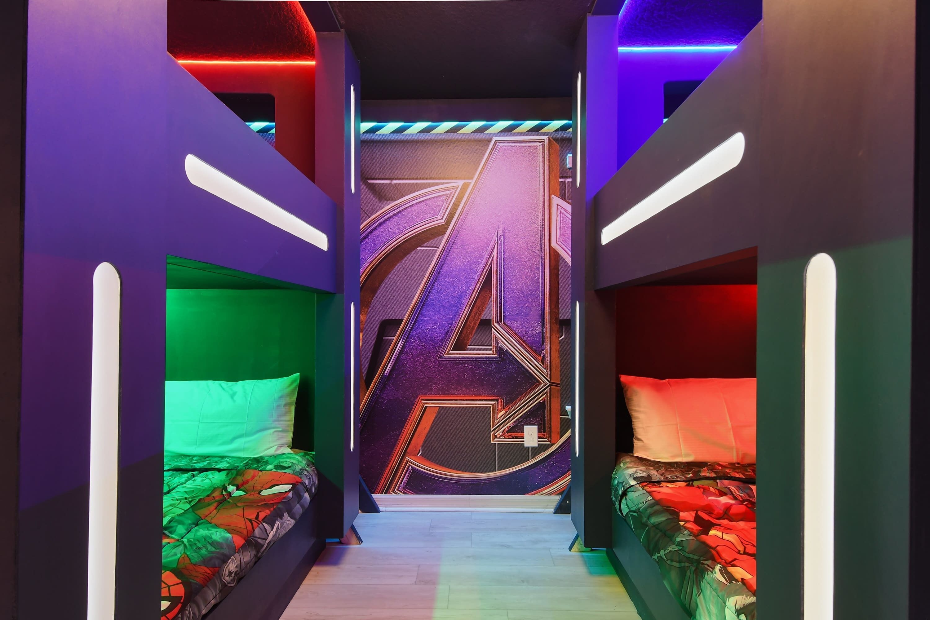 9 habitaciones, tabla de planchar con plancha, wifi y ropa de cama 