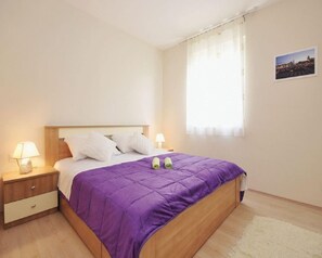 House | 2 bedrooms - Holiday Houses, Villas Silvi - With Large Terrace (Zadar)