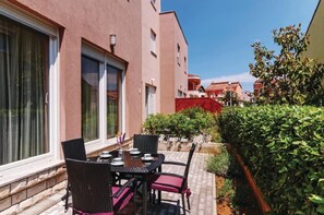House | 2 bedrooms - Holiday Houses, Villas Silvi - With Large Terrace (Zadar)