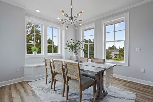 Gorgeous luxury modern home just steps to the beach!