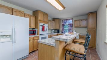 Rumah (3 Bedrooms) | Fasilitas properti