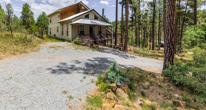 Hidden Forest Lodge by Ruidoso Vacation Rentals