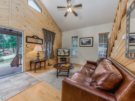 House (3 Bedrooms) | Property amenity
