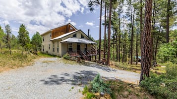 Rumah (3 Bedrooms) | Eksterior