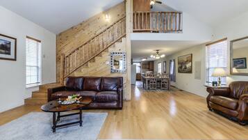 House (3 Bedrooms) | Property amenity