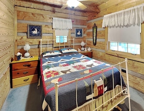 2 bedrooms, individually decorated, individually furnished, free WiFi