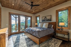 6 bedrooms, iron/ironing board, WiFi, bed sheets