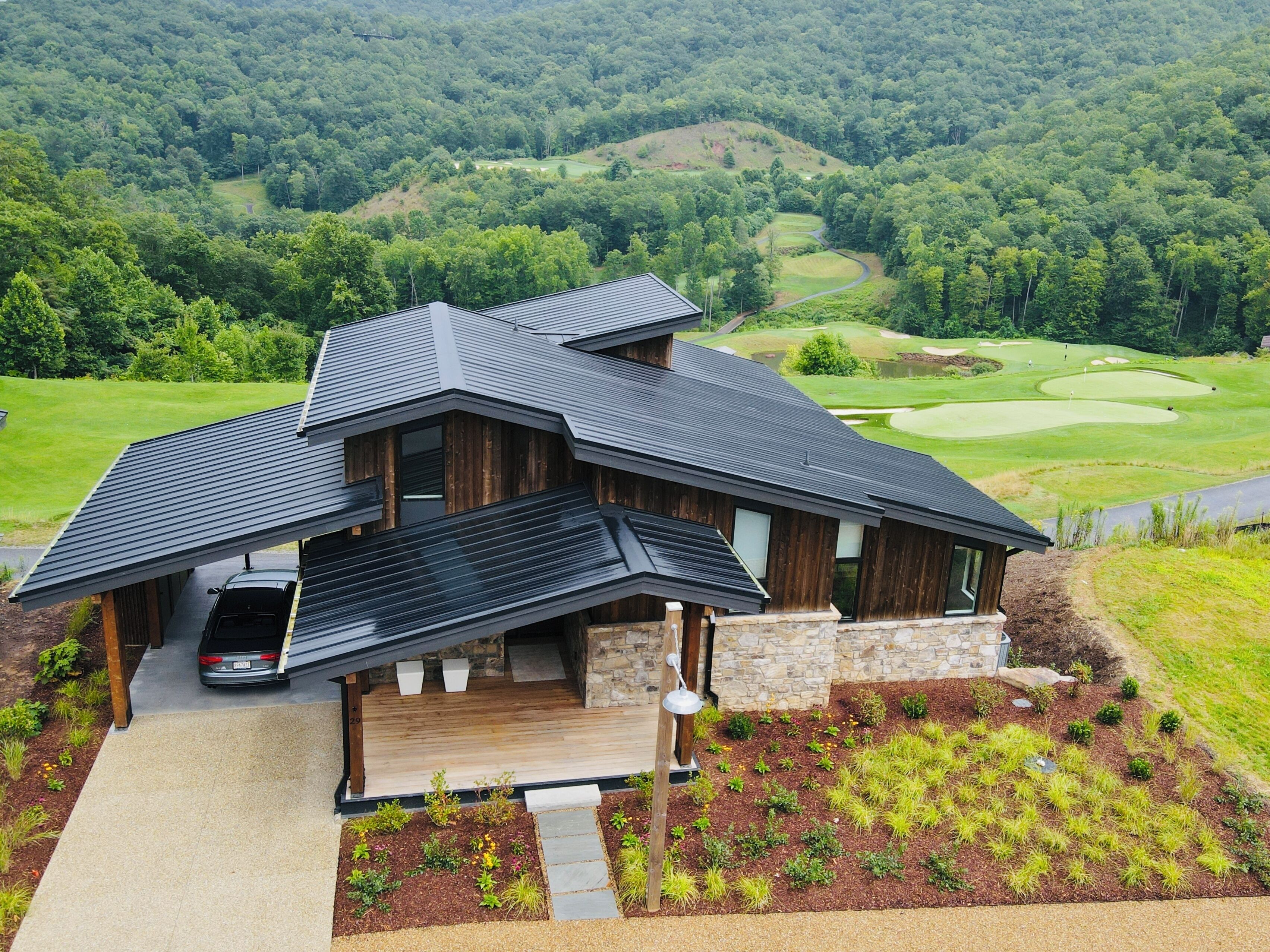 The Overlook at Balsam Mountain Preserve: Modern Mountain Home on Arnold Palmer Golf Course