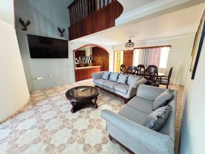 Family House | Living area - Hotel 1325 (Bani)