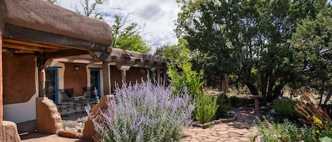 House (3 Bedrooms) | Property amenity