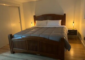 4 Schlafzimmer, Bügeleisen/Bügelbrett, kostenloses WLAN, Bettwäsche