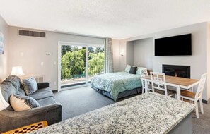 TV, fireplace, offices