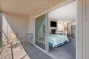 مكواة/لوح كي وواي فاي مجانًا وملاءات أسرّة