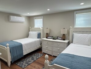 3 bedrooms, iron/ironing board, travel crib, WiFi