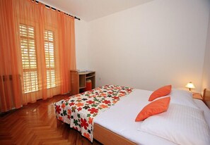 1 bedroom - Apartments Neri - 200 m From sea (Supetar)