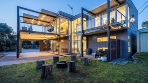 Exterior - Burraneer (Coles Bay)