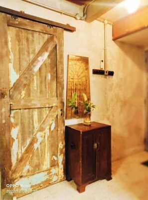 Interior - Ipoh CasaVilla 16-20pax Tropical.Vintage 经典怀旧.精品民宿 (Ipoh)