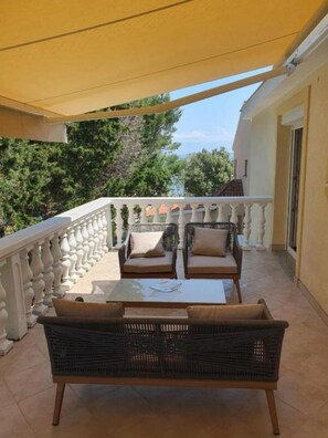Apartment | 3 bedrooms - Apartments Dražen - 50m From the Beach (Preko)