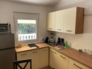 3 bedrooms - Apartments Dražen - 50m From the Beach (Preko)
