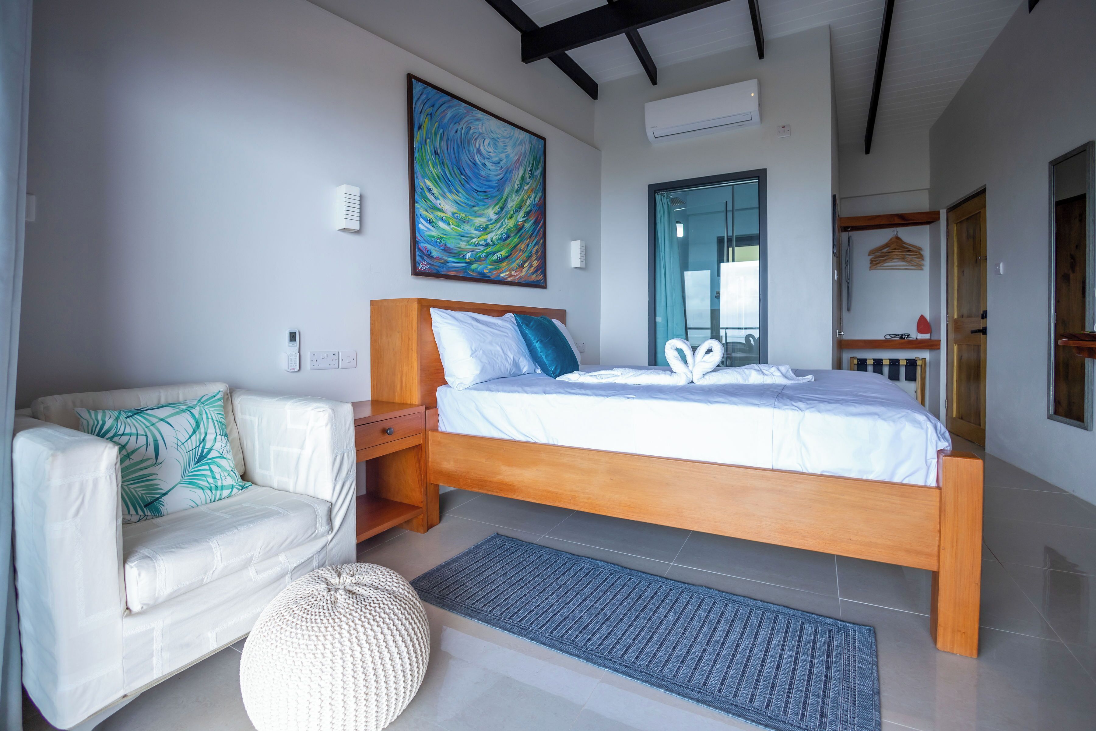 Exclusive Room | 1 bedroom, laptop workspace, iron/ironing board, free WiFi