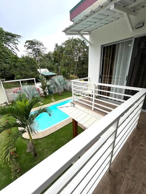 Property grounds - Casa Curling en el bello Caribe Costarricense mascotas permitidas (Puerto Viejo de Talamanca)