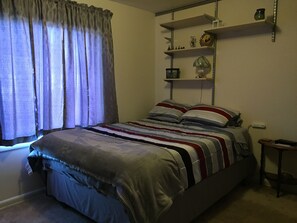 2 bedrooms, iron/ironing board, free WiFi, bed sheets