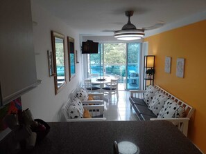 Smart TV - 10min from the beach! Family condo with pool and terrace with mountain/pool view (Gaira.)