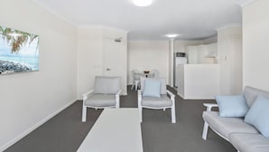 Leilighet – comfort | Oppholdsområde | Flatskjerm-TV