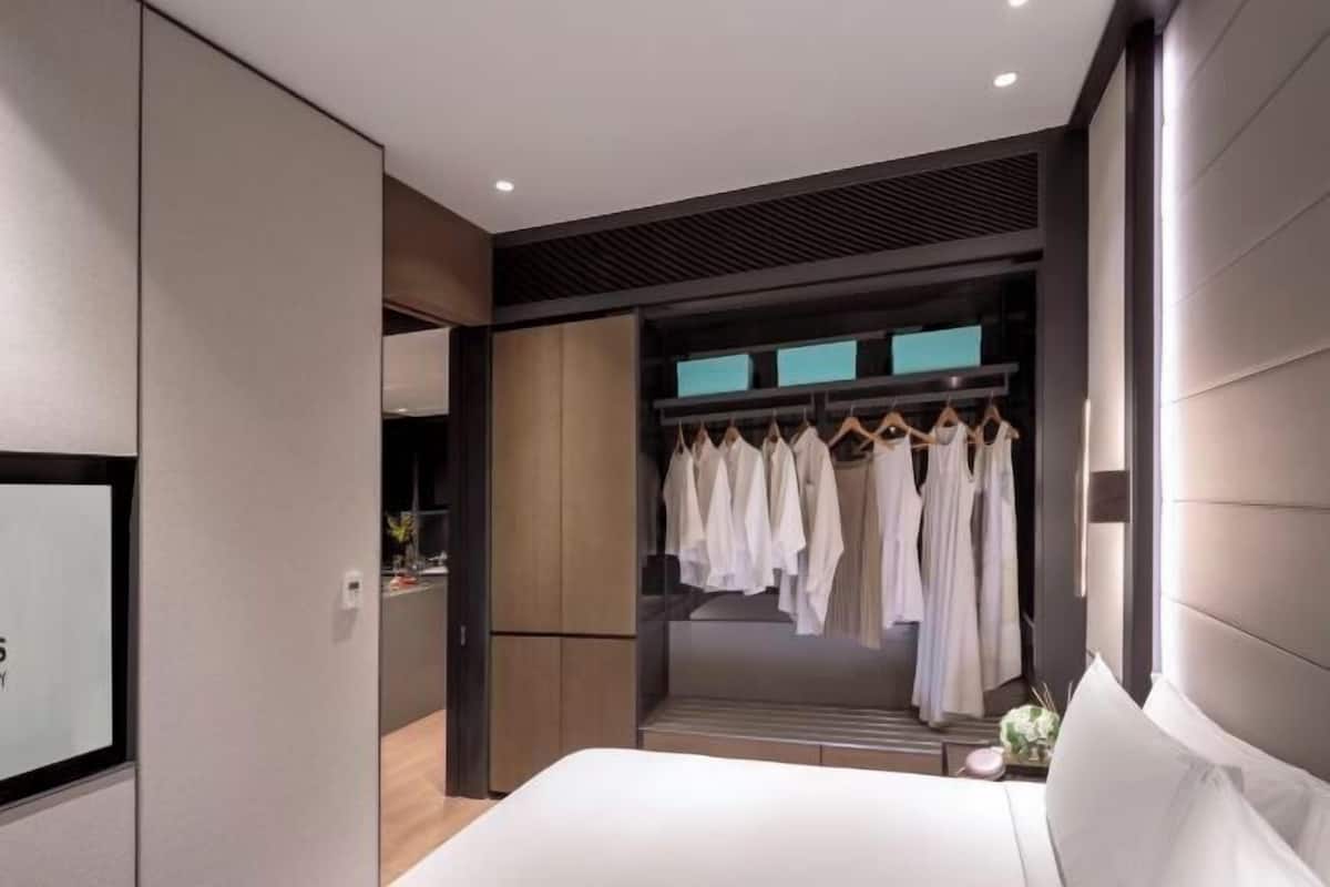 Premium bedding, down duvets, pillow-top beds, in-room safe