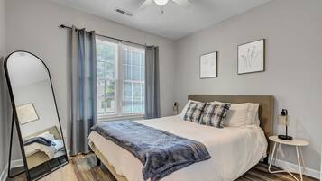 3 makuuhuonetta, ilmainen Wi-Fi, vuodevaatteet