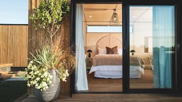 1 Schlafzimmer, Zimmersafe, individuell dekoriert