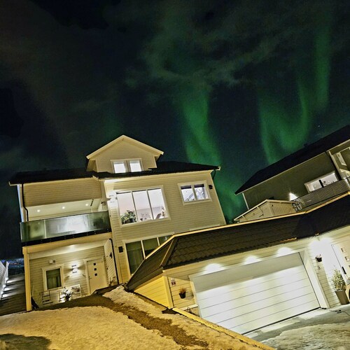 Norhern lights Luxus home -5 min AirPort-free park