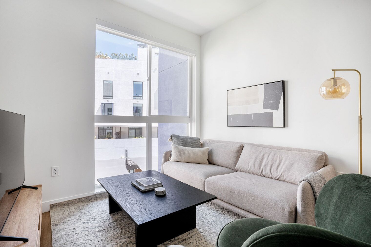 Lovely Culver City 1BR w/ Gym & Lounge, nr Restaurants, by Blueground