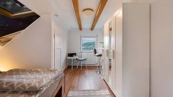 1 bedroom, iron/ironing board, free WiFi, bed sheets