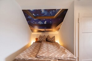 1 bedroom, iron/ironing board, free WiFi, bed sheets - Apartment in Rosenberg – Rooftop Terrace with Rhine View near Koblenz (Lahnstein)