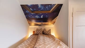 1 habitación, tabla de planchar con plancha, wifi gratis y ropa de cama
