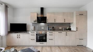 Kühlschrank, Ofen, Herdplatte, Geschirrspüler