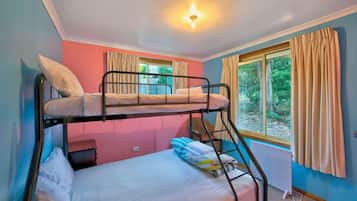 4 bedrooms, premium bedding, individually furnished, iron/ironing board