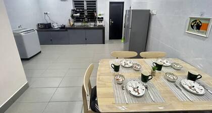 Cozy house in Seremban central with air-cord and wifi
