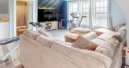 Mill Pond Suite C | Studio in East Boothbay near the river with gym equipment