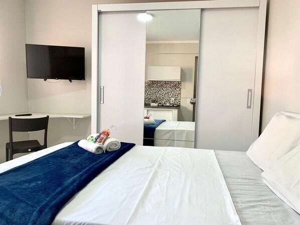 Studio | Iron/ironing board, free WiFi