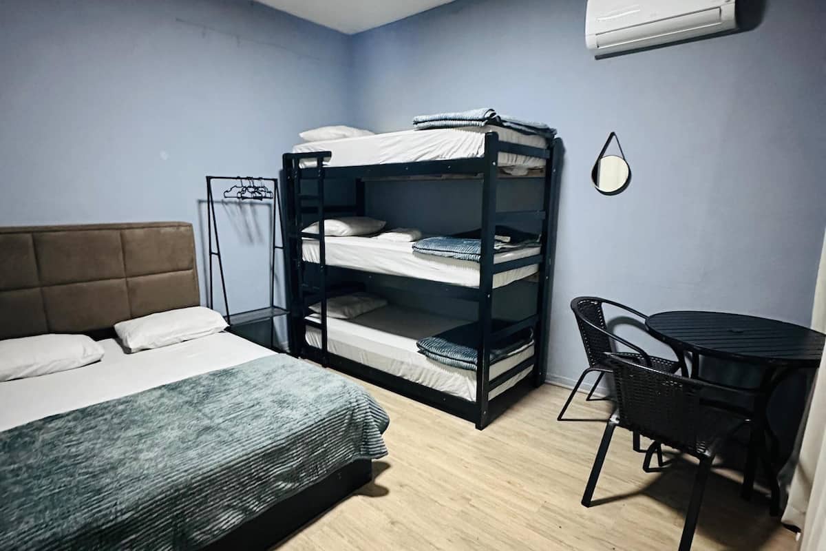 1 bedroom, free WiFi, bed sheets