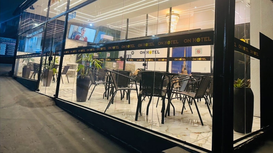 On Park Hotel Translado e Café da manhã