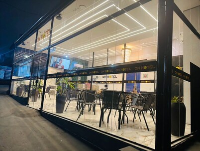 On Park Hotel Translado e Café da manhã