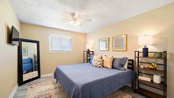 3 多间卧室、办公桌、熨斗/熨衣板、WiFi