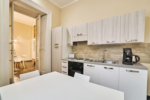 House | 2 bedrooms - Via Niccol Tommaseo 14 (Naples)