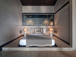 1 غرفة نوم وميني بار ومكواة/لوح كي وواي فاي مجانًا